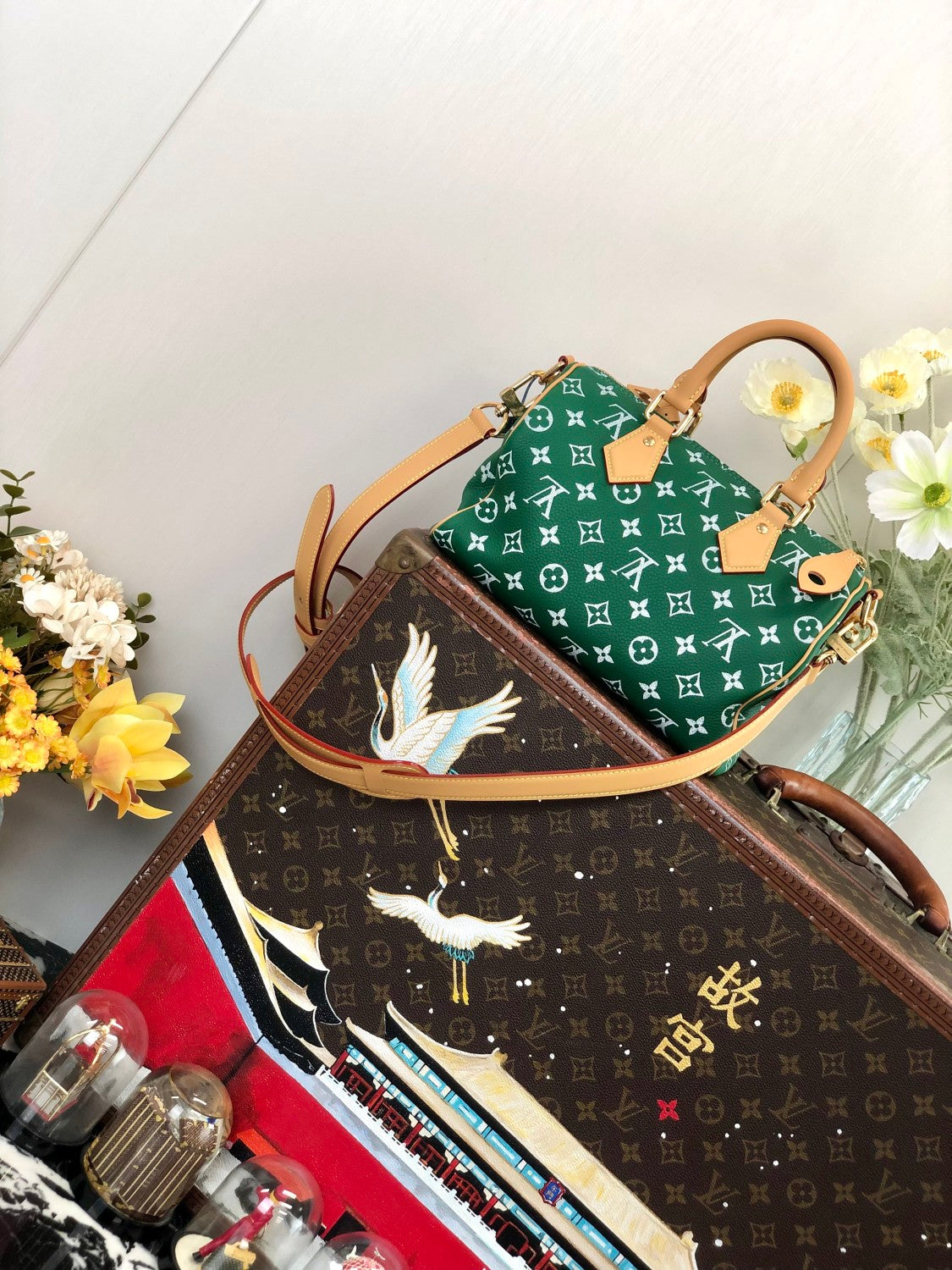 Louis Vuitton Women's Fashion Classic Grass Green Logo Zipper Closure Leather Shoulder Bag Handbags In Small Medium And Large Sizes Crossbody Bag Bags #78661
