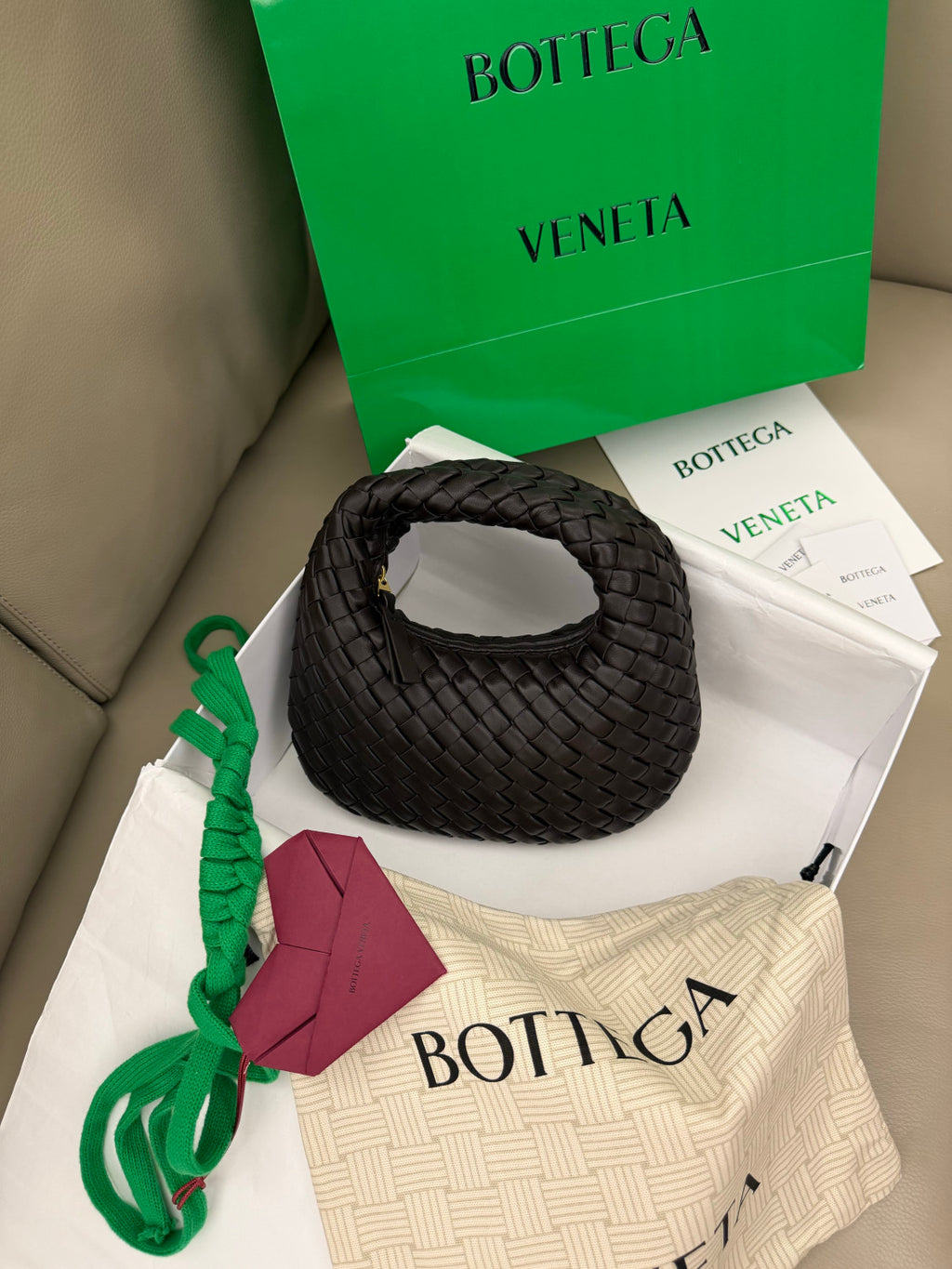 Bottega Veneta Mini Veneta Handbag Intrecciato-woven Fashionable Clutch Bag Solid Colour 867031V66V07258 #197545