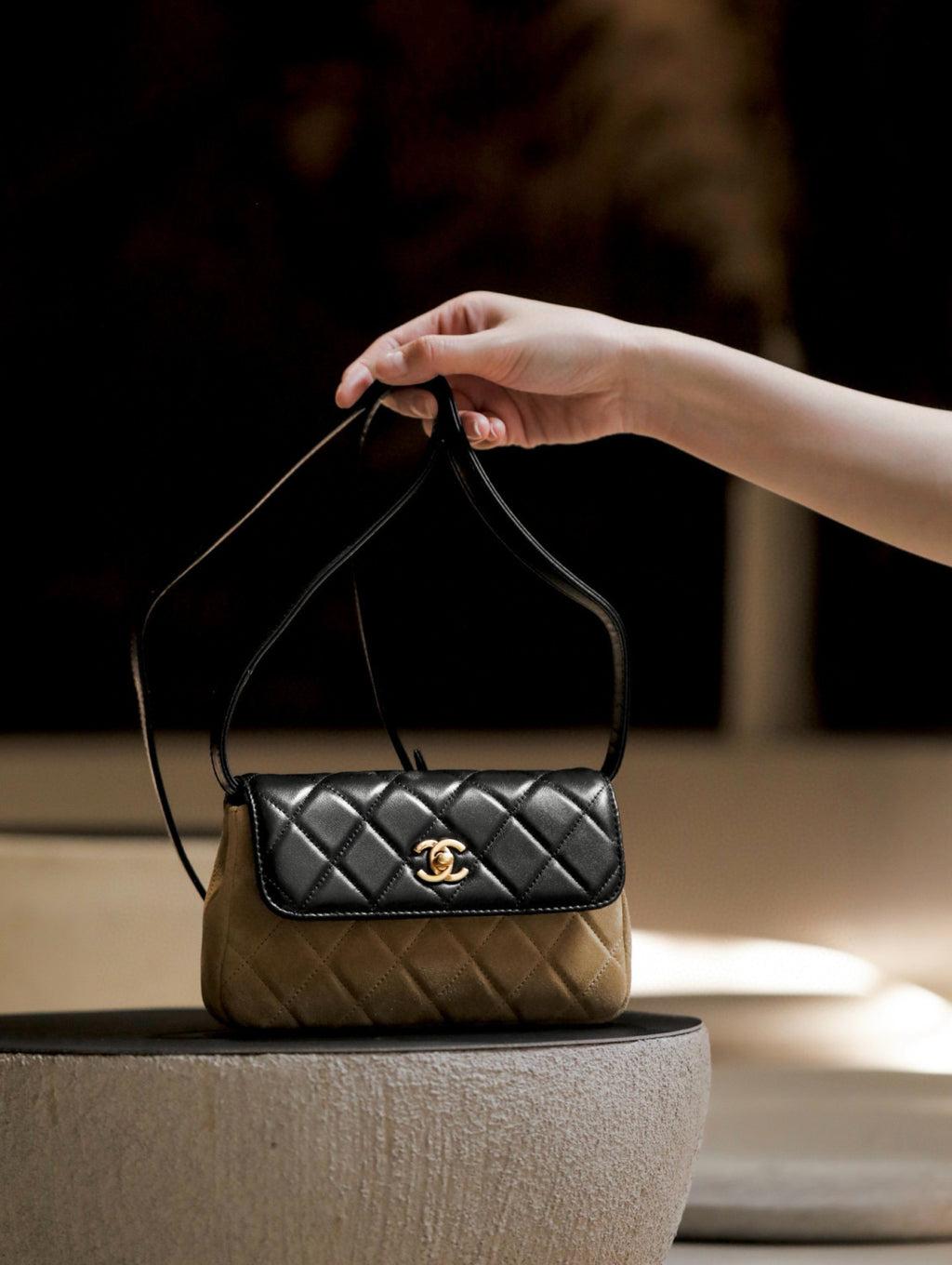 Chanel Diamond Crossbody Shoulder Bag #322426