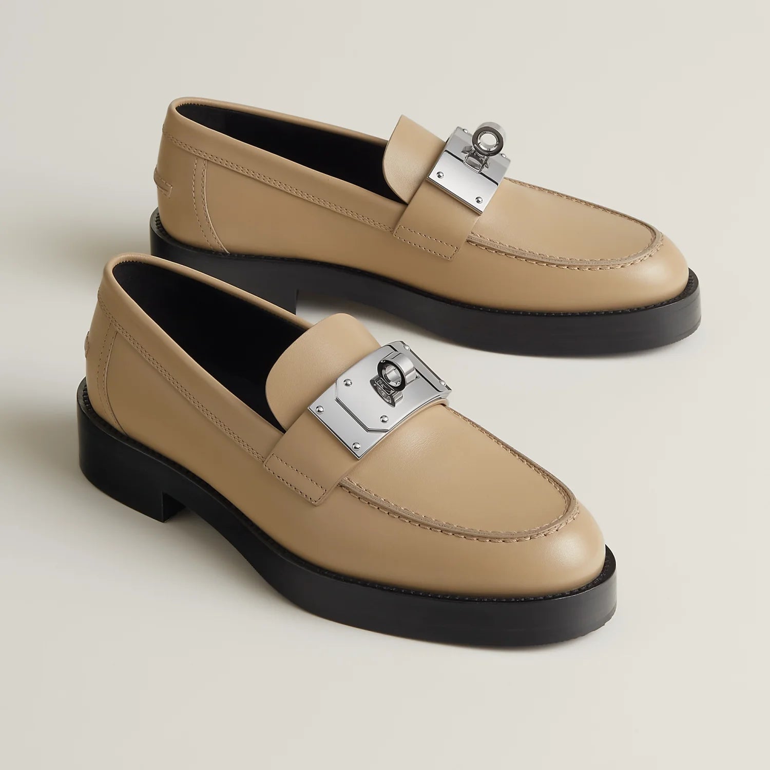 Hermes Hot loafer Beige #334035