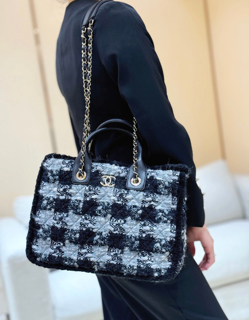 Chanel Small Tote Tweed Shearling Lambskin #376286