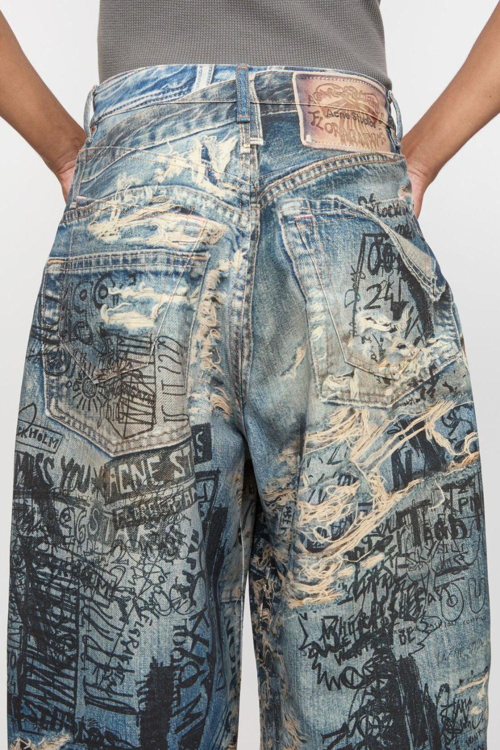 Acne Studios Men's Four Seasons Printed Hole Torn Solid Color Super Baggy Straight Fit Jeans Ngvp #1413
