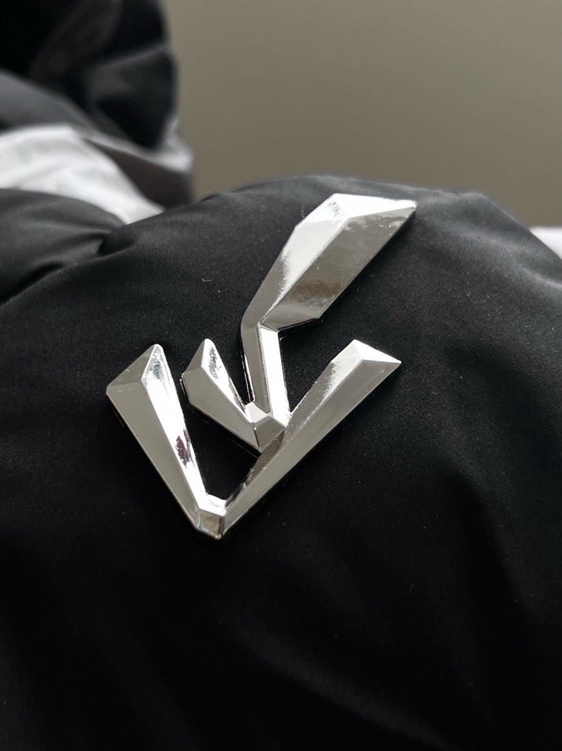 Louis Vuitton Men's Autumn and Winter Letter Printing Splicing Nylon Waterproof Fabric Warm Feeling Color Changing Hooded Zipper Long Sleeve Puffer Down Jacket #74186