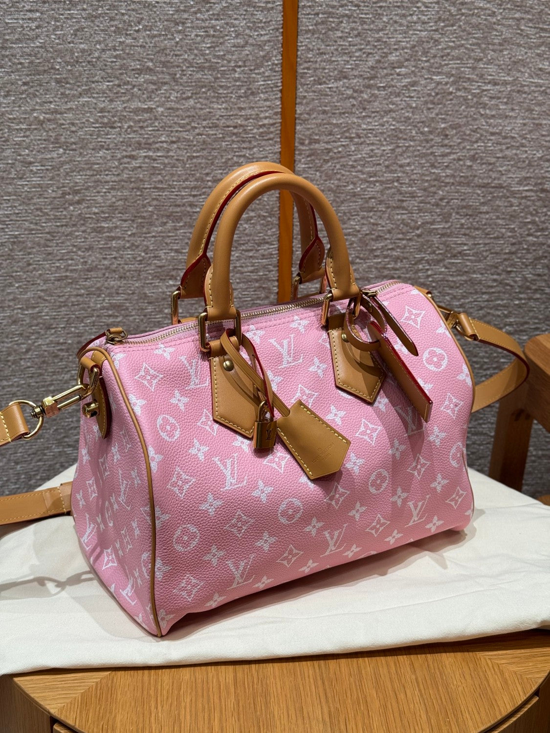 Louis Vuitton Speedy P9 Bandoulière 30 Women's Letter Printing Detachable Condition Shoulder Strap Zipper Closure Coated Canvas Single Shoulder Crossbody Tote Travel Bag Bags #77679