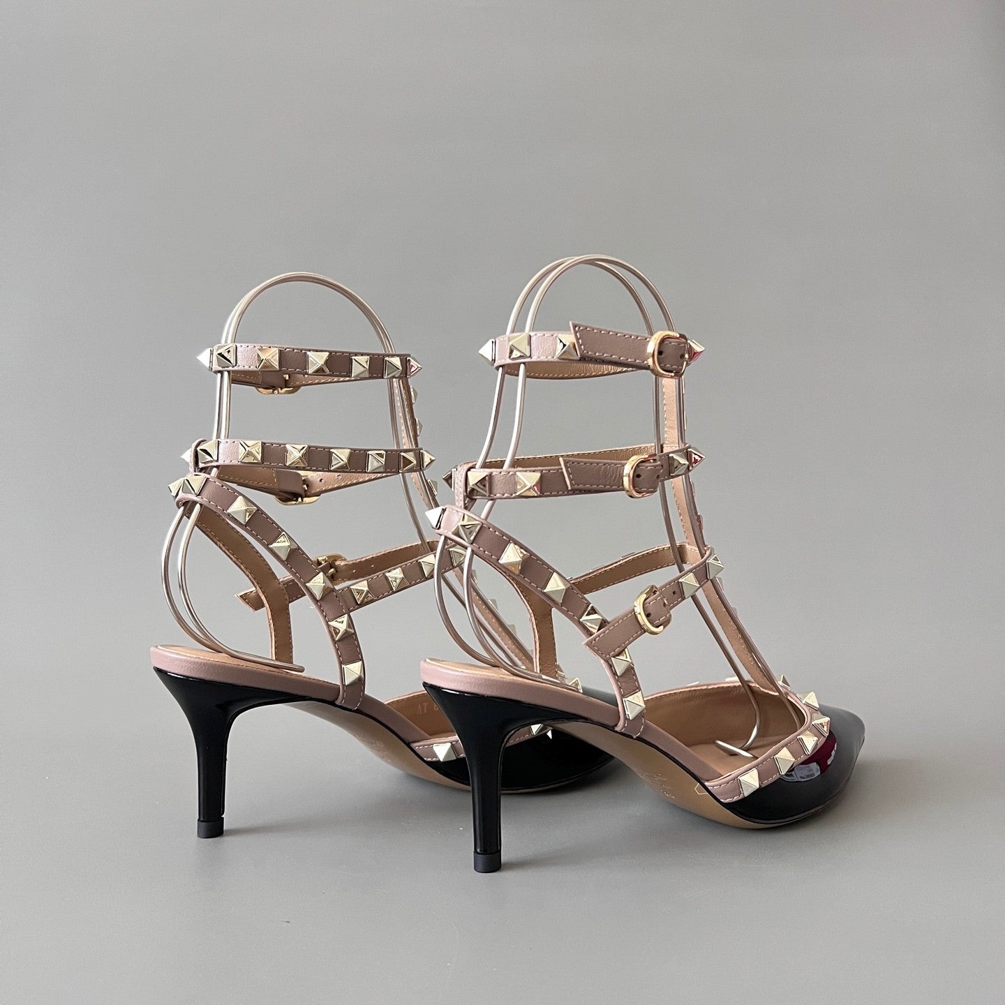 Valentino Rockstud Caged Pump 65mm Poudre #334615