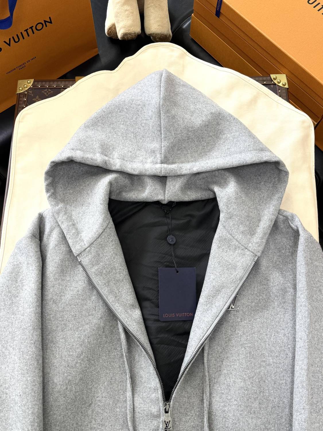 Louis Vuitton Men's Spring and Autumn Solid Color Wool Fabric Hooded Zipper Long Sleeve Jacket #76269