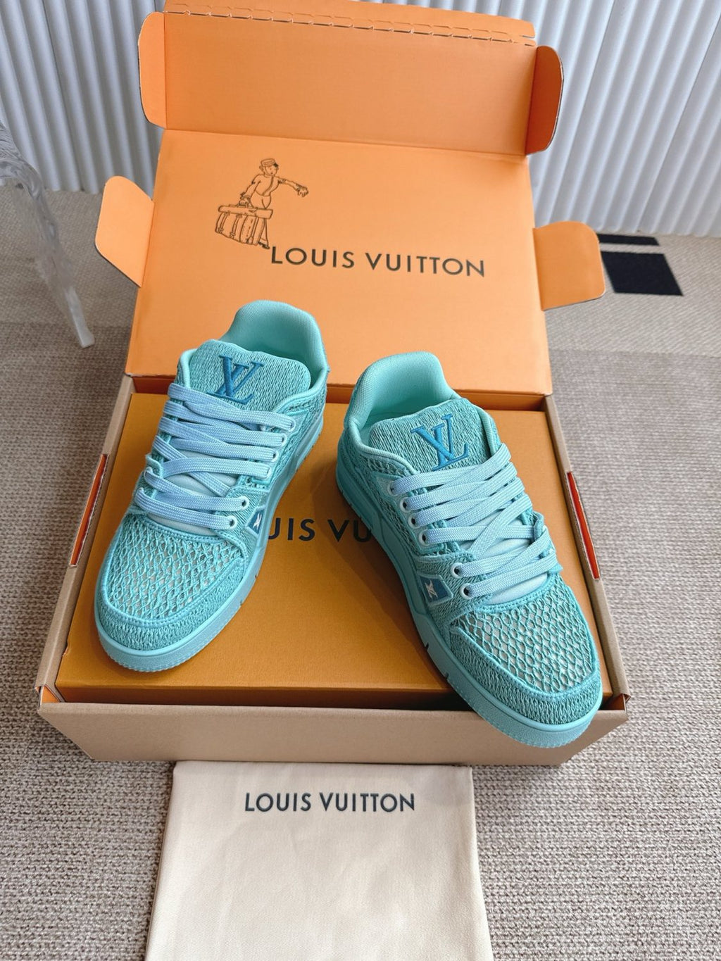 Louis Vuitton LV TRAINER Men's And Women's Spring/Autumn Fashion Casual Round-Toe Lace-Up Low-Top Shoes with Embroidered Upper Casual Sneakers Shoes #78472