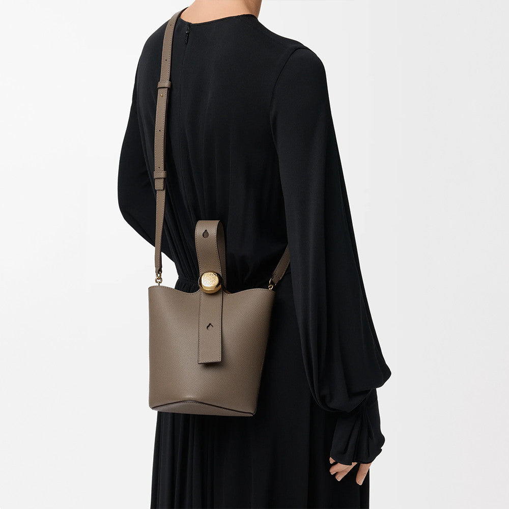 Loewe Mini Pebble Bucke #376317