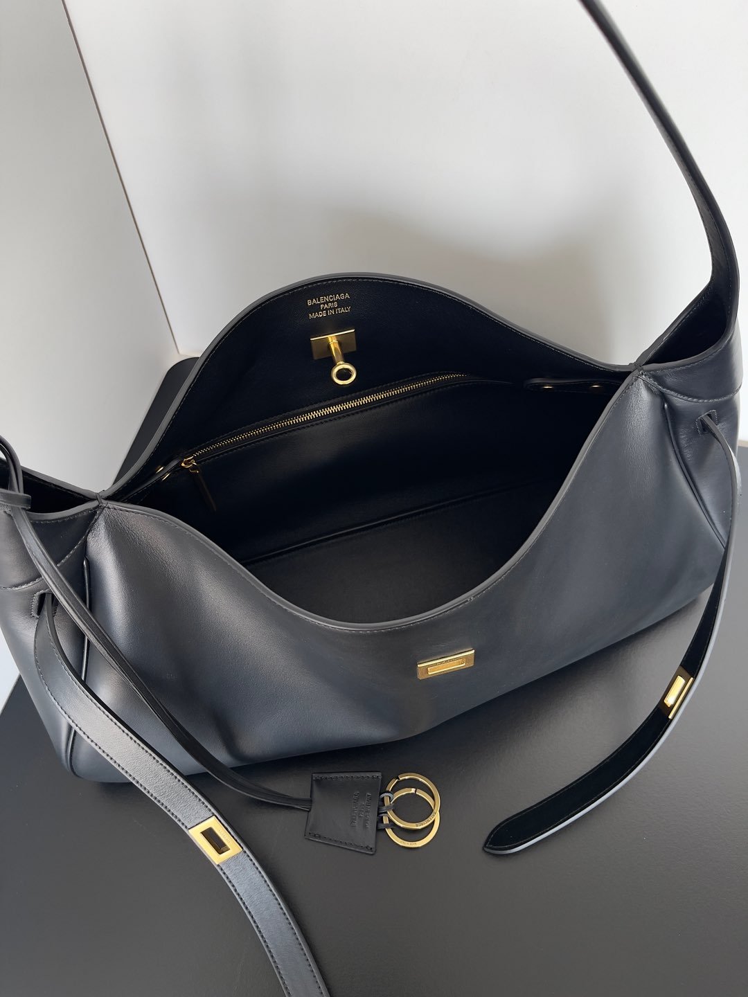 Balenciaga Women's Bel Air Series Large Leather Handbags Solid Color Casual Shoulder Bag Bags 8057602ABAW1000 Ngvp #9932
