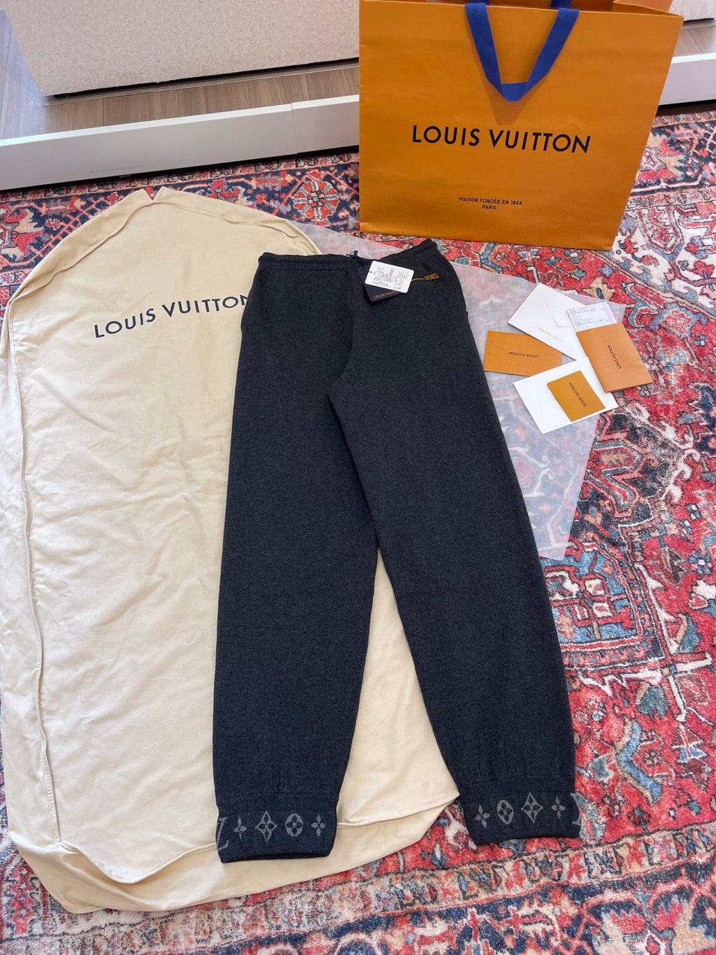 Louis Vuitton Men's Spring & Autumn Solid Color Reversible Jacquard Wool Knit Casual Pants #75175