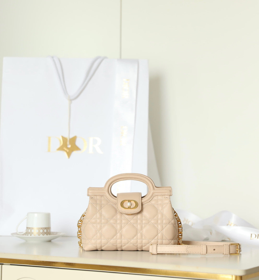Dior Jolie Top Handle Mini Chain Bag In Blush Pink Fashionable And Elegant Evening And Everyday Handle Shoulder Bag S3123unjb_m030 #194790