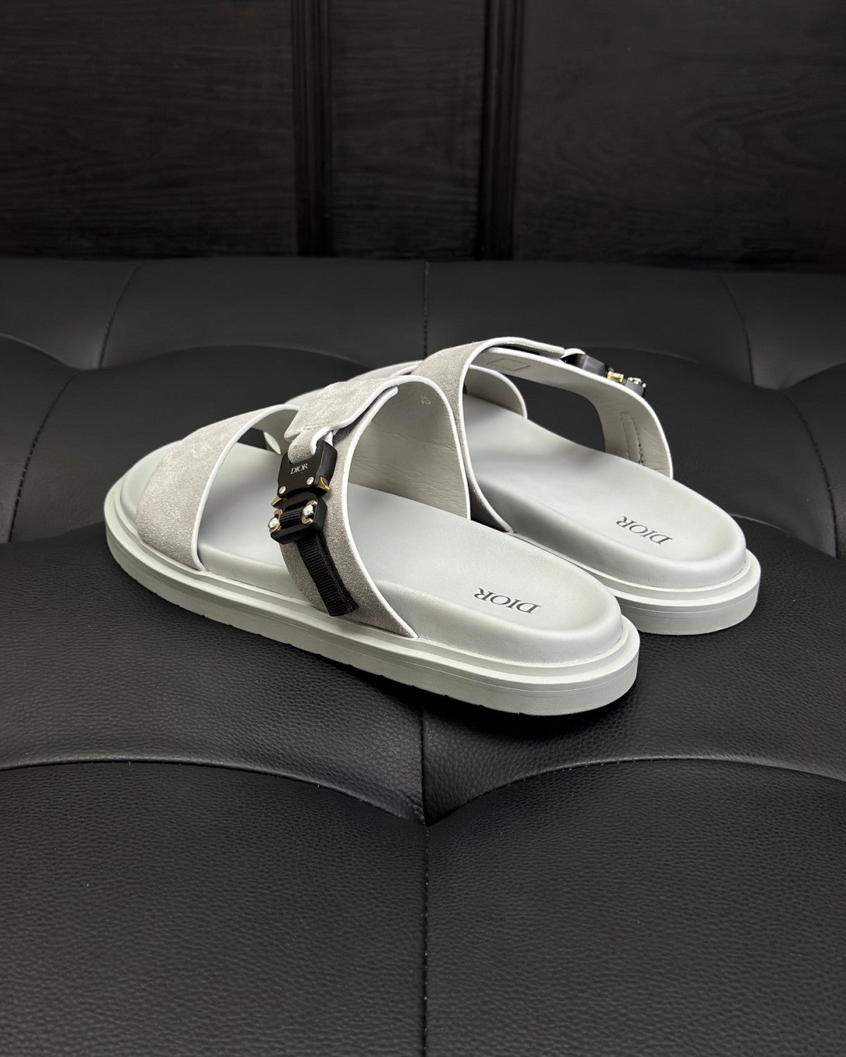 Dior Aqua Men's Summer Solid Color Classic Fashion Casual Suede Leather Aluminum Buckle Round Toe Flat Shoe Slippers Shoes #78181
