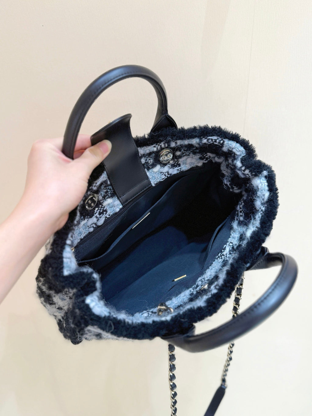 Chanel Small Tote Tweed Shearling Lambskin #376286