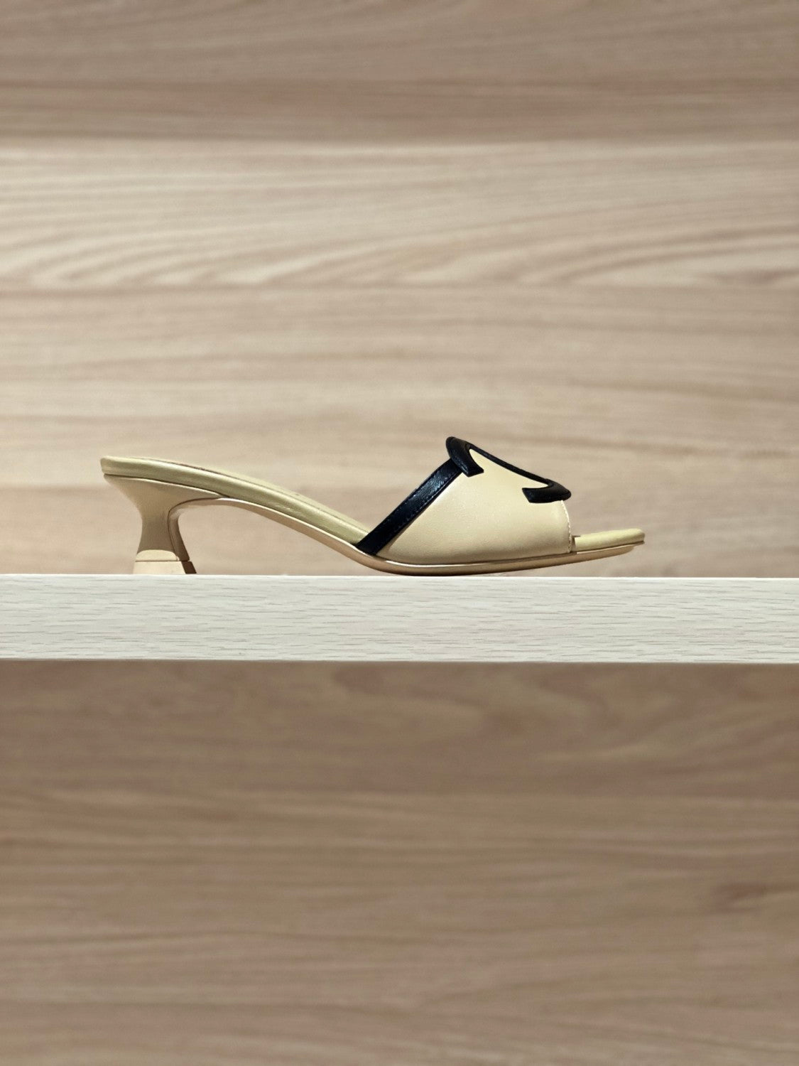 CHANEL Mules Lambskin Beige Black #386260