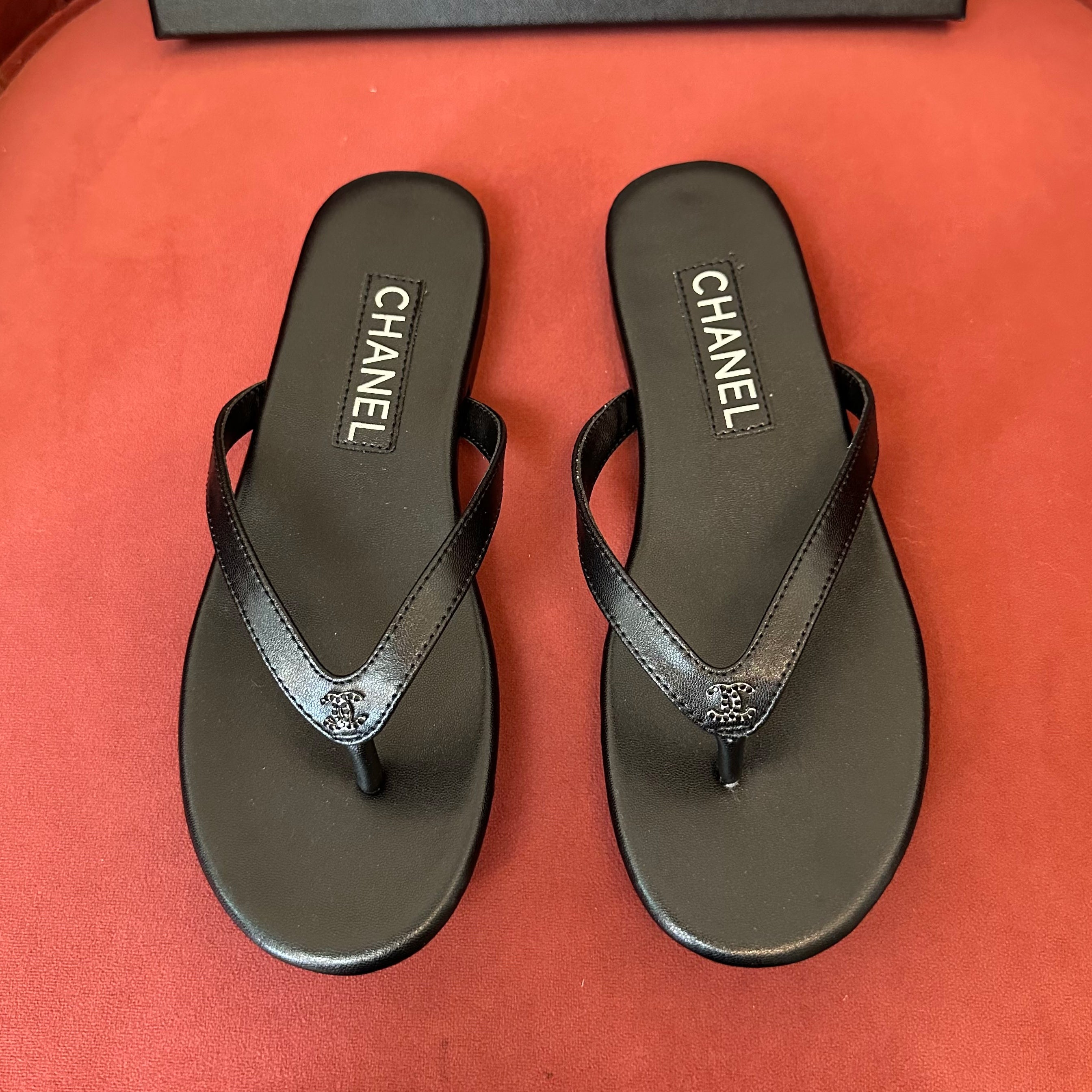Chanel Women's Summer Fashion Casual Simple Round Toe Open Toe Leather Thong Sandals Shoes #78433