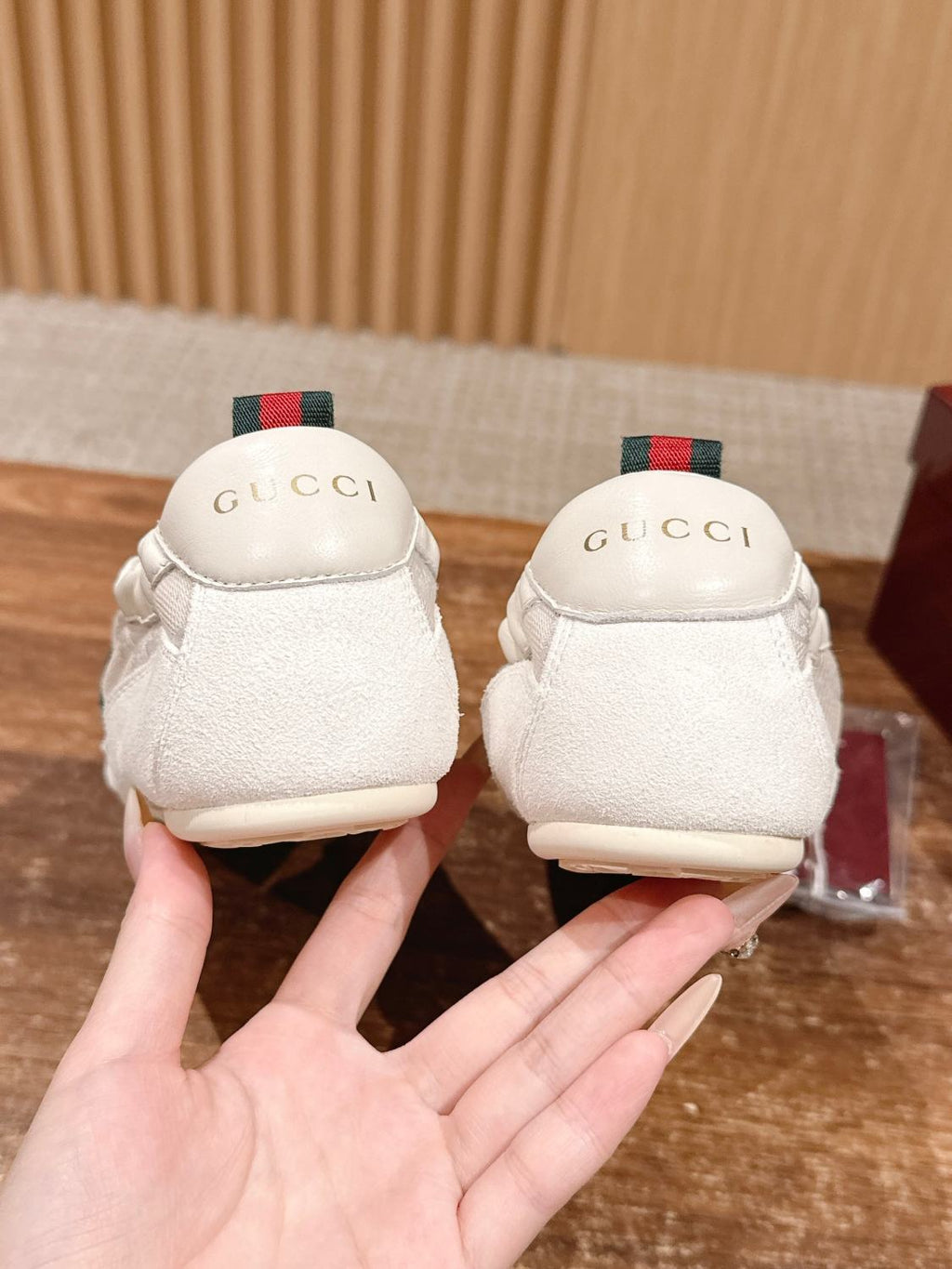 Gucci White GG Canvas Gucci Shift Series Women's Sneakers #333045