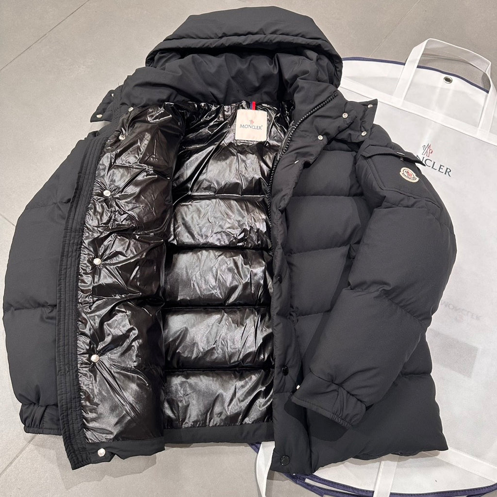 Moncler Men's Winter Solid Color Hooded Zipper Long Sleeve Puffer Down Jacket #73863