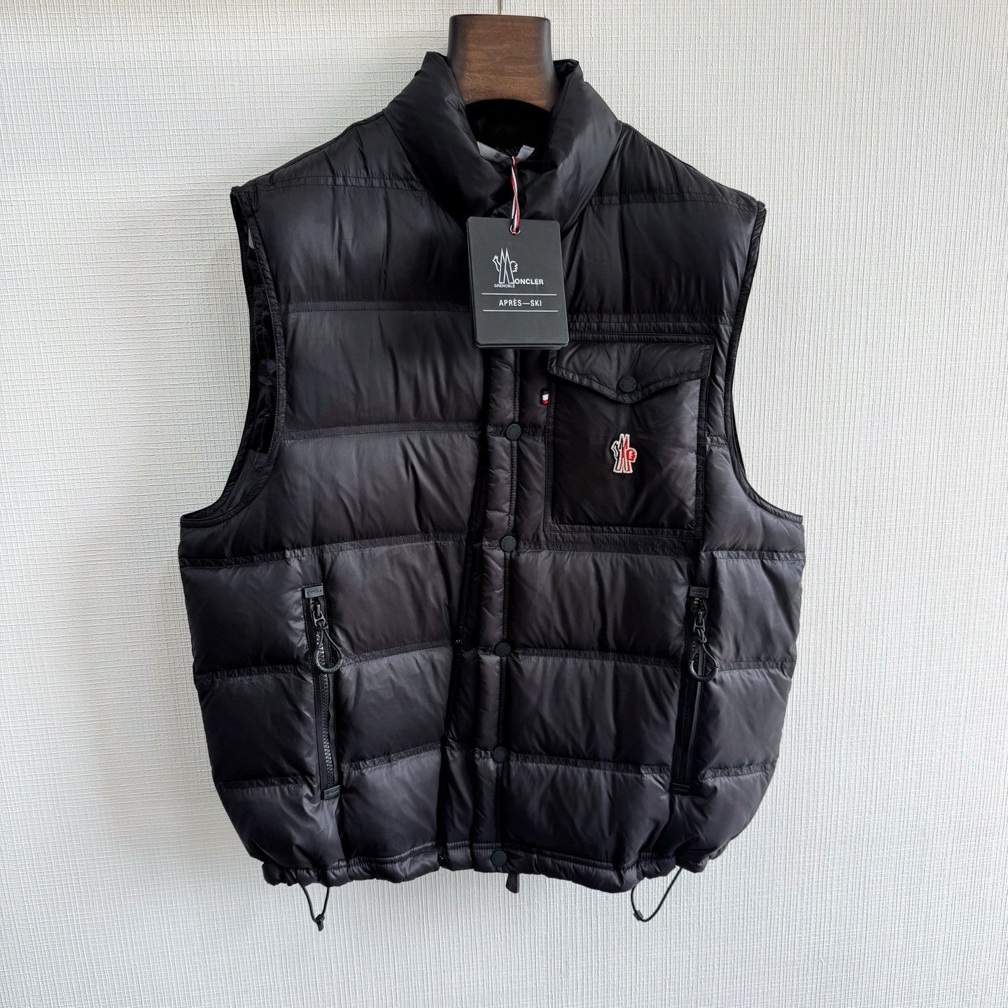 Moncler Grenoble Nantu Collection Men's And Women's Zipper Pocket Reflective Details Vest  Black #332207