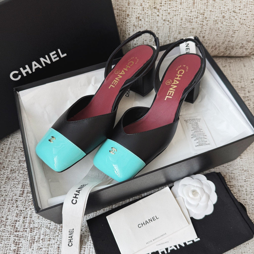 CHANEL Pumps Lambskin Patent Calfskin Black Green 6.5 CM #380111