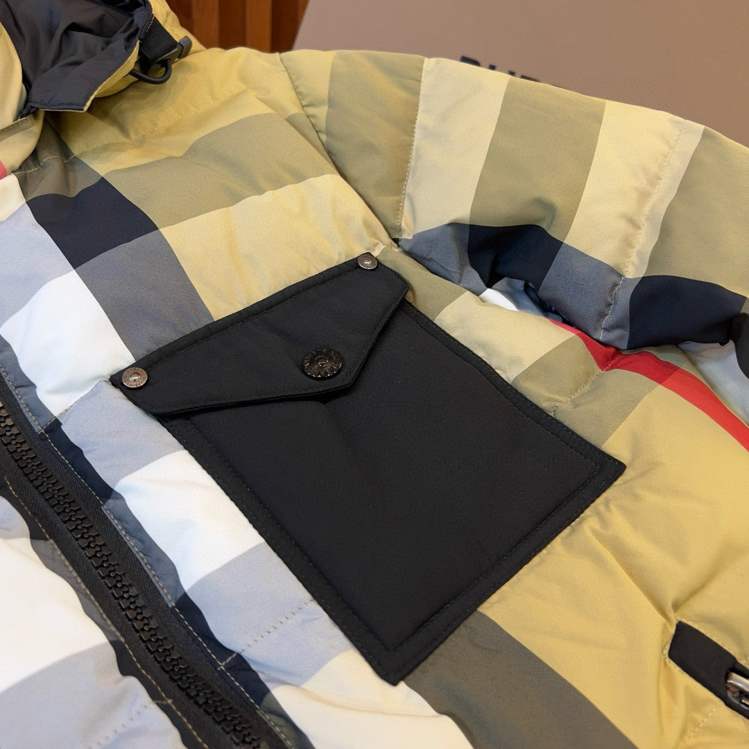 Burberry Men's Winter Fashion Casual Hooded Zip Up Checkered Reversible Double Sided Recycled Nylon Re:down Jacket #79371