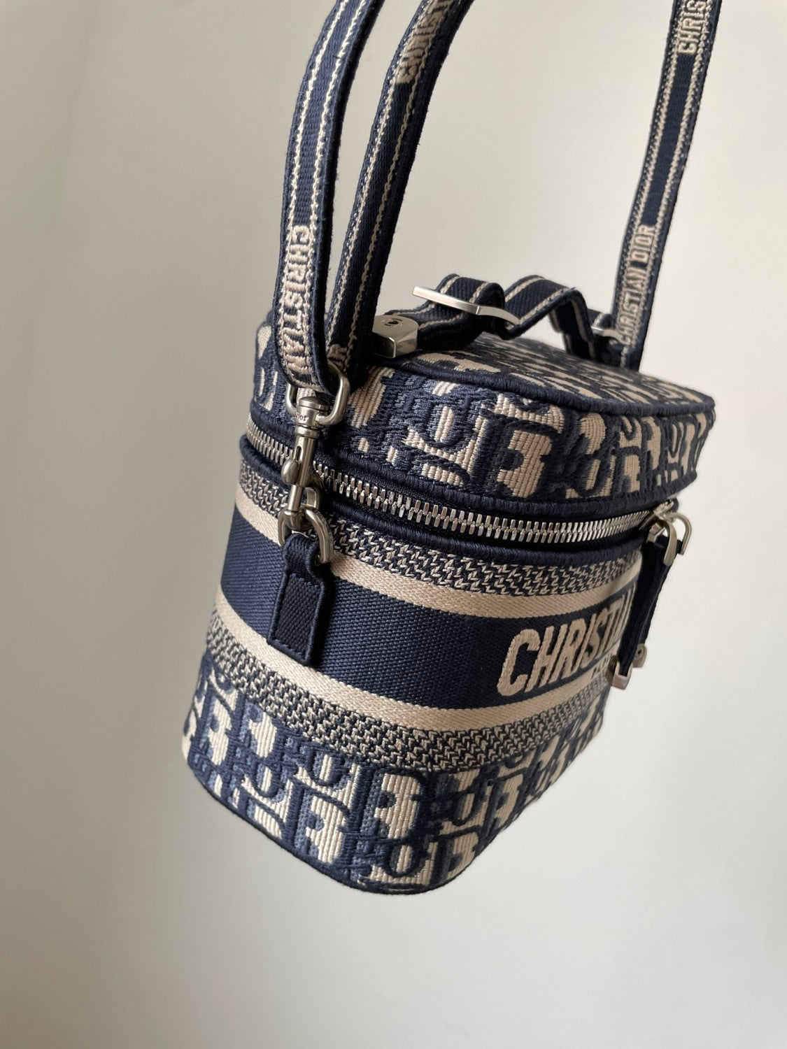 Dior Travel Vanity Makeup Bag Blue Monogram Canvas Embroidered Crossbody Bag A Vintage Elegant Clutch Bags #195915