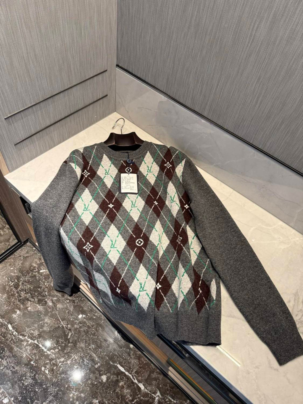 Louis Vuitton Men's Argyle Crew Neck Sweater Spring/Fall Checkered Embroidered Wool Solid Color Long Sleeve Sweater #81564