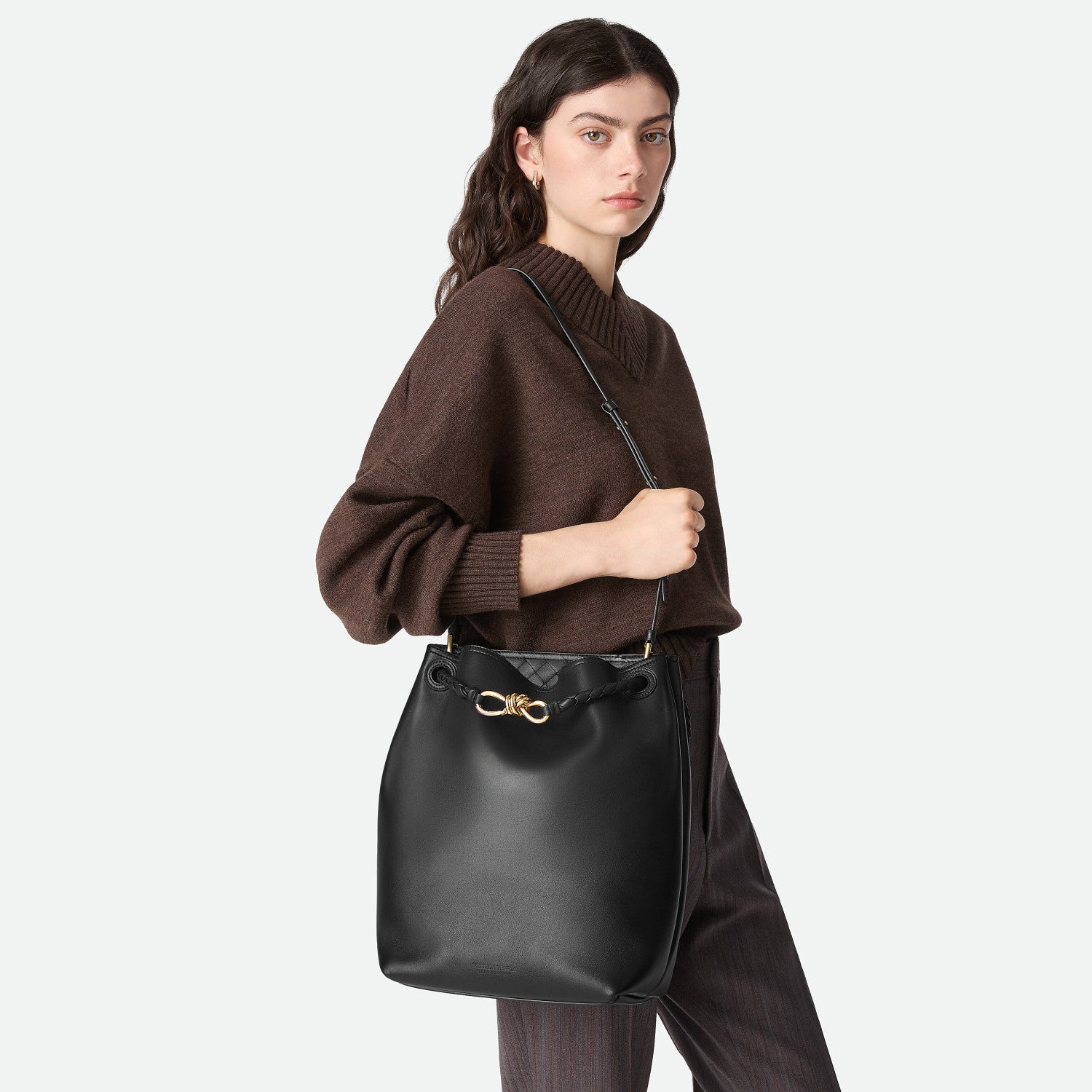 Bottega Veneta Andiamo Women's Fashion Classic Solid Color Leather Bucket Bag Crossbody Tote  Bag  Bags 844169V4O922250 #79186