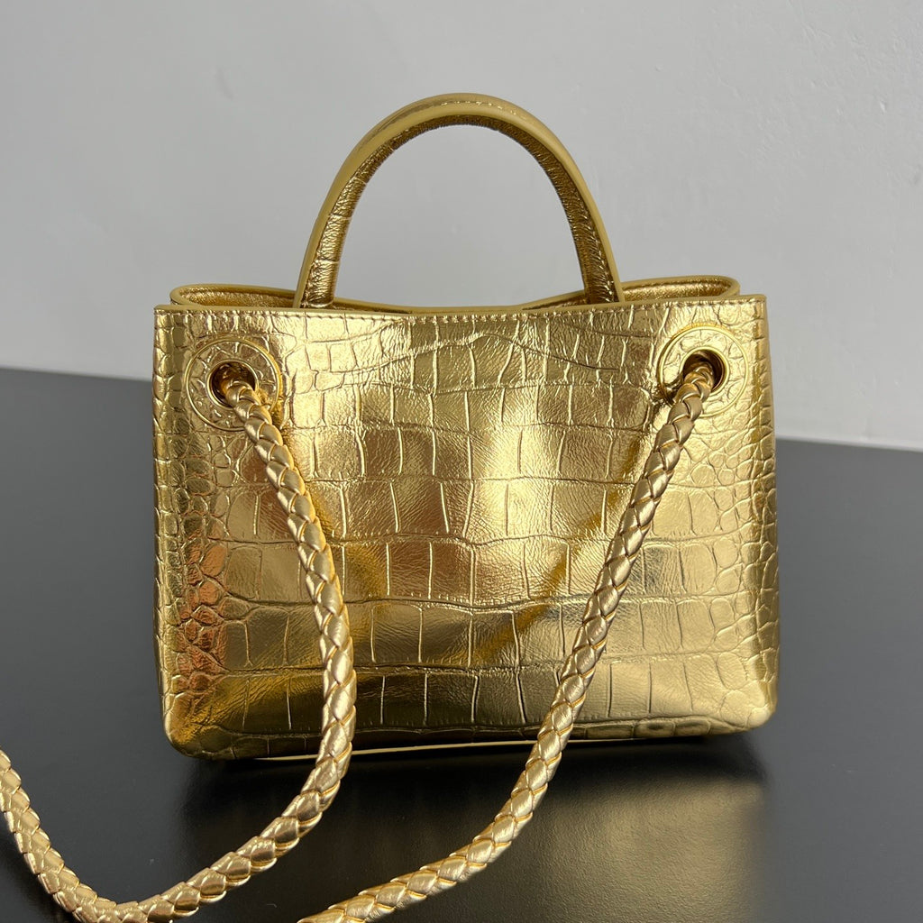 Bottega Veneta  Andiamo Mini Crocodile Pattern Handbag Stylish And Elegant Bags In Gold And Silver Bag Bags Metallic-colored Leather Tends To Fade Easily #196