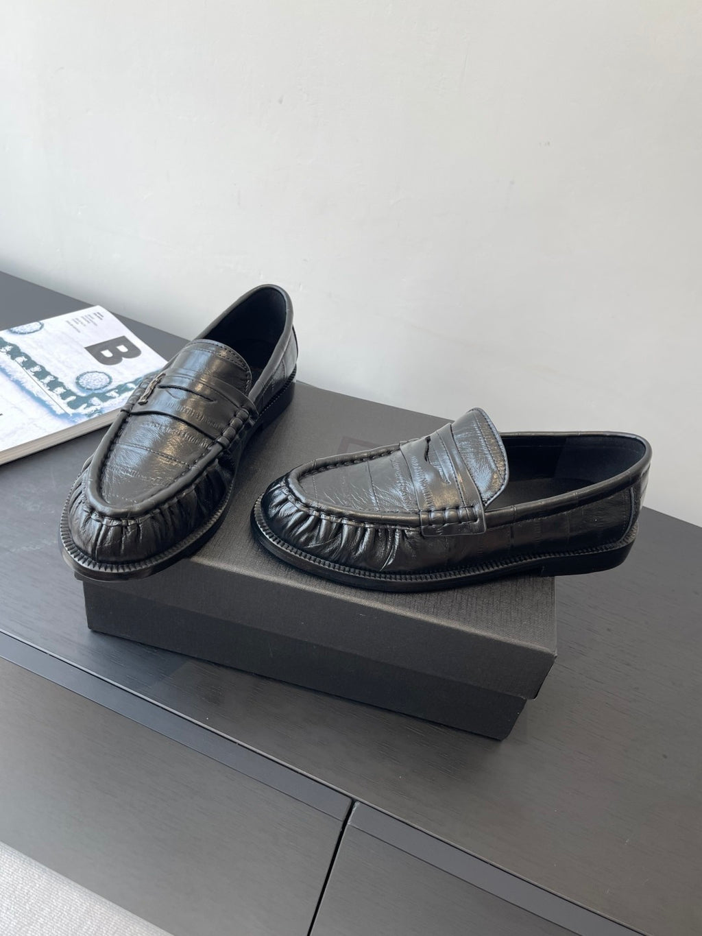 Saint Laurent Women's Four Seasons Solid Color Round Toe Low Top Flat Heel Loafers Leather Casual Shoes #81342