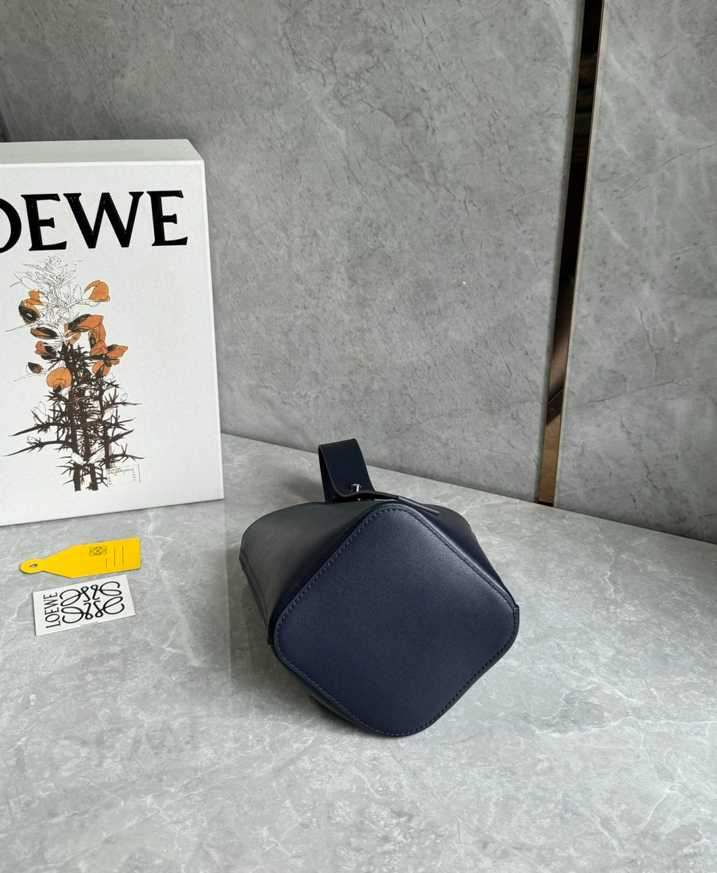 Loewe Mini Pebble Bucke #376317