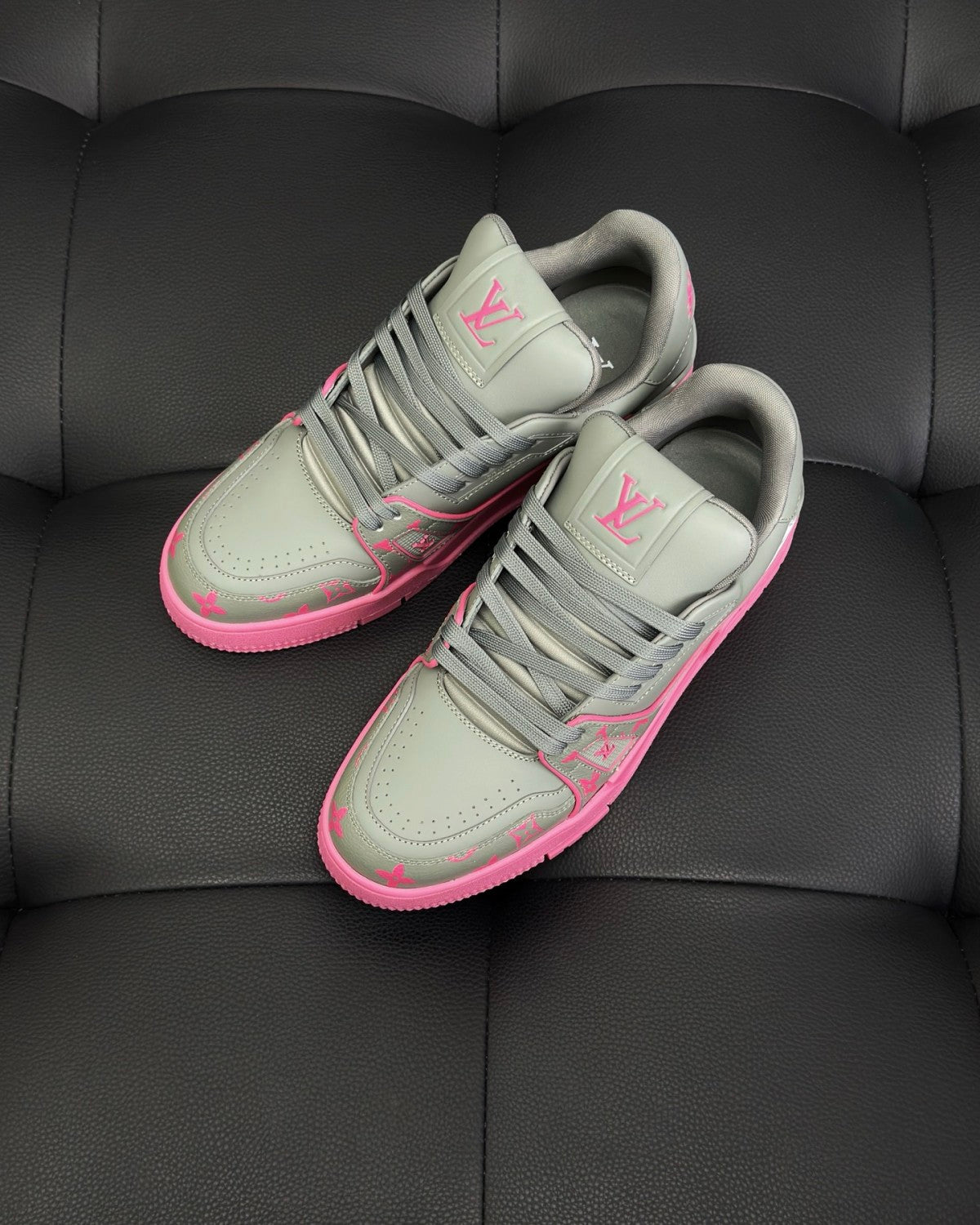 Louis Vuitton LV Trainer Men's Color-blocked Letter Print Pattern Cowhide Leather Low-top Lace-up Sneakers Shoes #77669