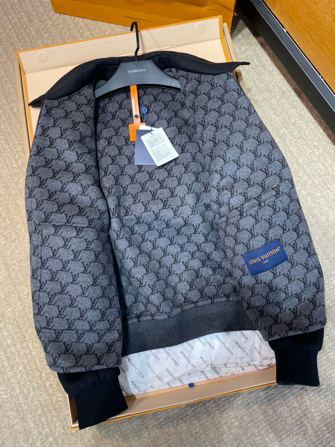 Louis Vuitton Men's Fall/Winter Fashion Casual Solid Color Lapel Zipper Double Faced Waist Tuck Wool Jacket #78932