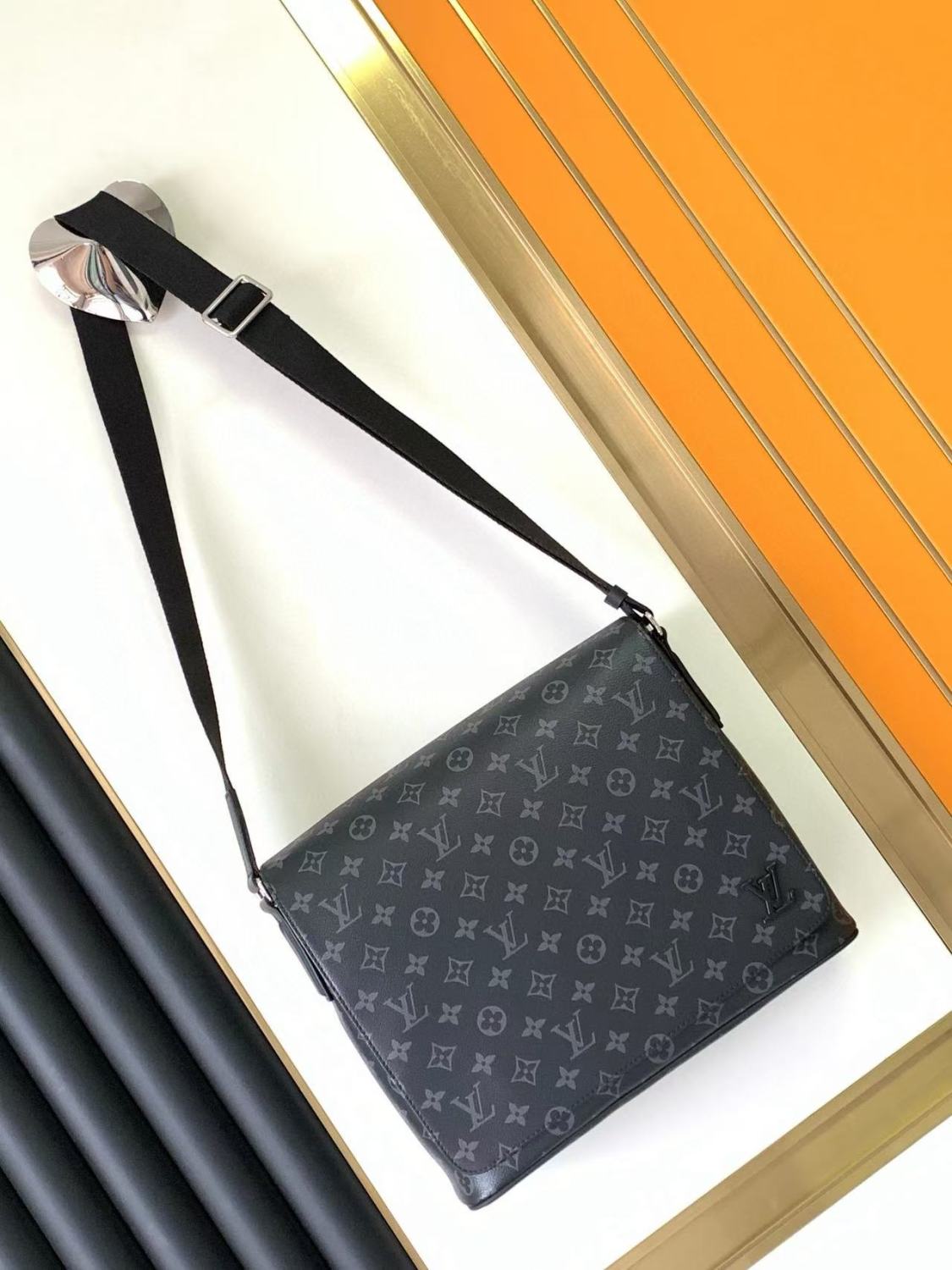 LOUIS VUITTON District Series Men's Blue-Grey with Black Monogram. Adjustable Shoulder Strap. Painted Single Shoulder/Crossbody Bag M44000/M44001 #81933L