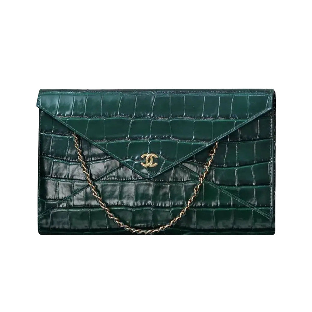 Chanel 26S Crocodile-print Envelope Bag Green Classic Envelope-style Flap Silhouette Matching Leather Shoulder Strap Can Be Worn Crossbody Over The Shoulder Or Carried By Hand Bags Lady #197124
