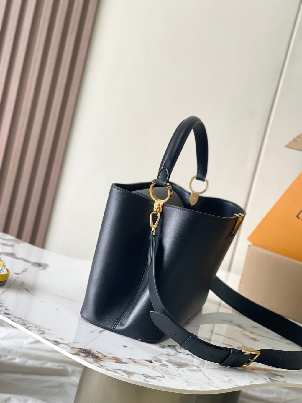 Louis Vuitton CAPUCINES SOUPLE  Women's Fashion Classic Solid-Color Leather Logo Handbag Shoulder Bag Bags M24879 #78857