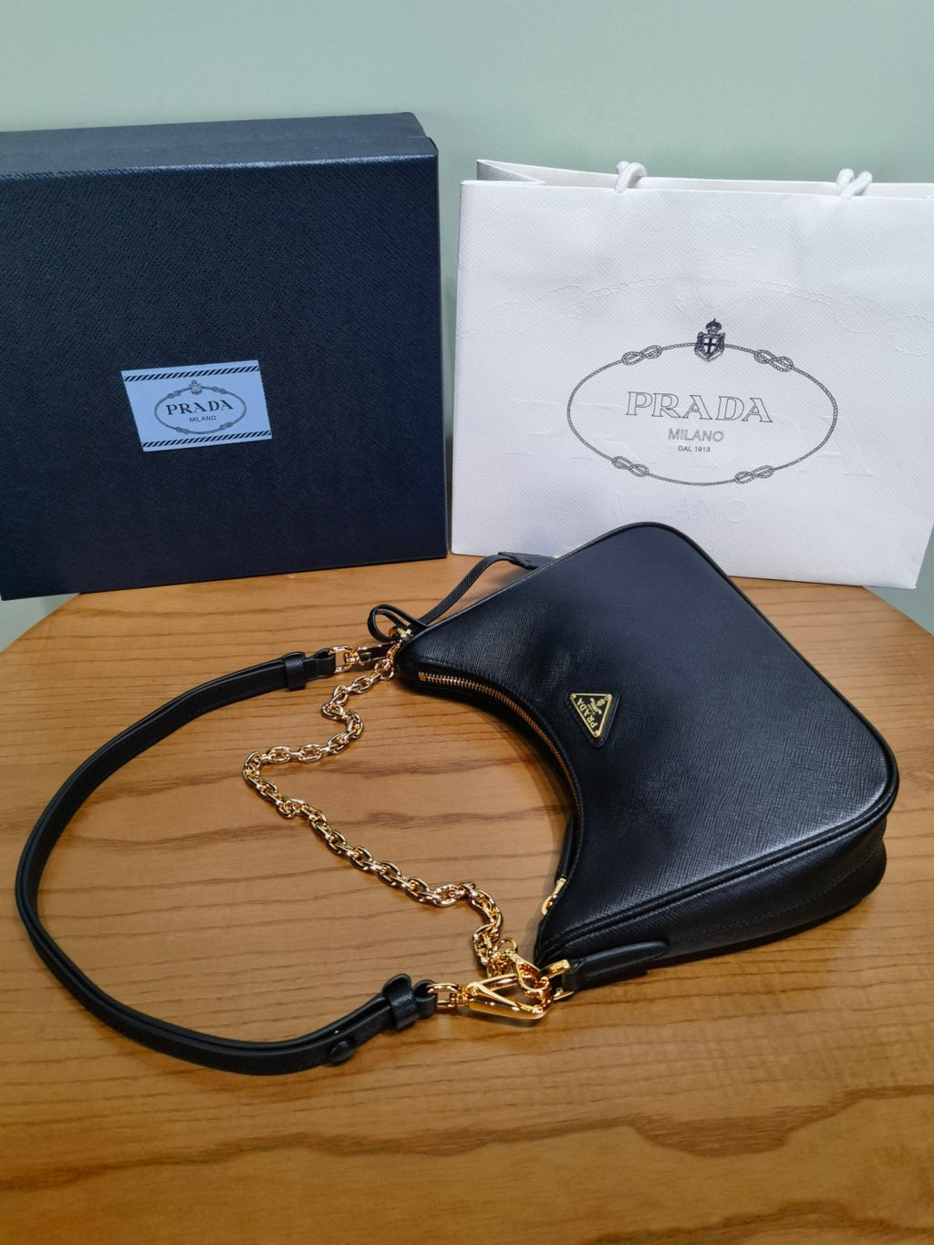 Prada Re-edition Mini Bag Aus Saffiano #333797