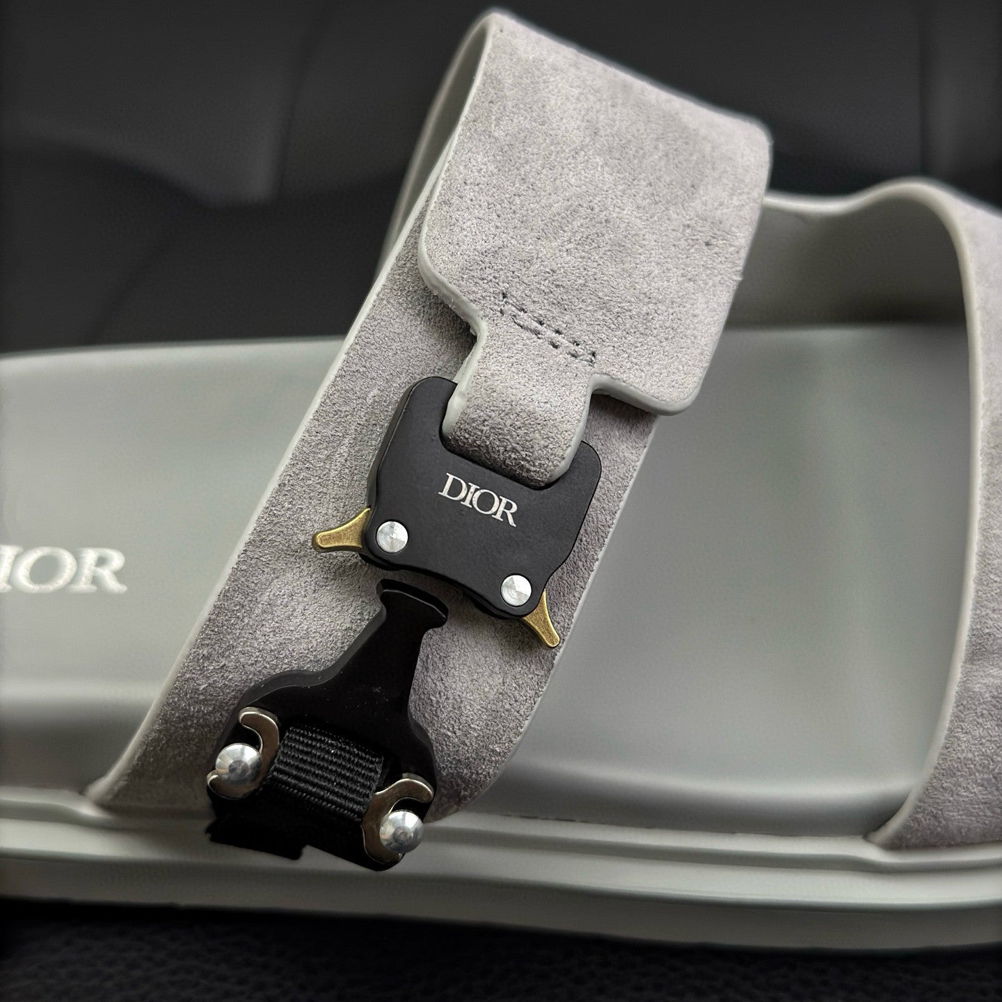 Dior Aqua Men's Summer Solid Color Classic Fashion Casual Suede Leather Aluminum Buckle Round Toe Flat Shoe Slippers Shoes #78181