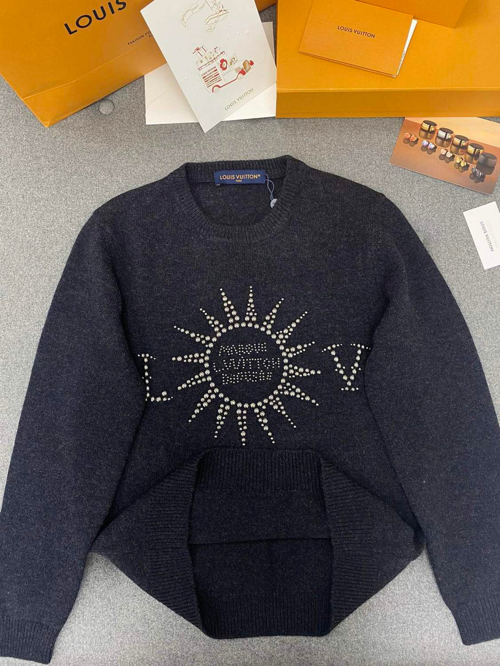 Louis Vuitton Embellished Long Sleeved Merino Wool Crewneck #289751