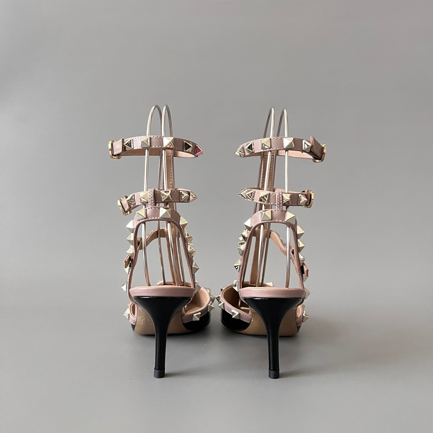 Valentino Rockstud Caged Pump 65mm Poudre #334615