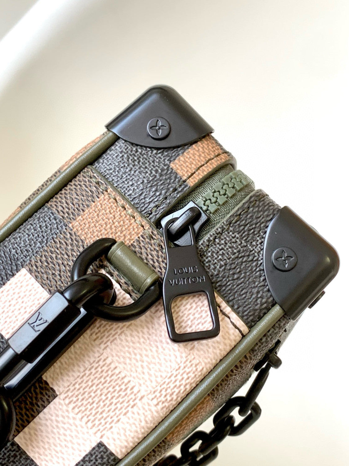 Louis Vuitton Men's Fashion Classic Adjustable Strap Zipper Closure Leather Shoulder Bag Crossbody Bag Bags M24581 #79156