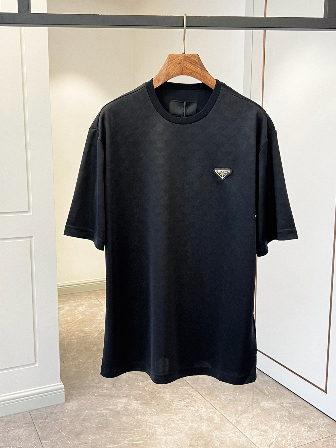Prada Men's Spring Black Logo Logo Crew Neck Pullover Short Sleeve T-Shirt #73286