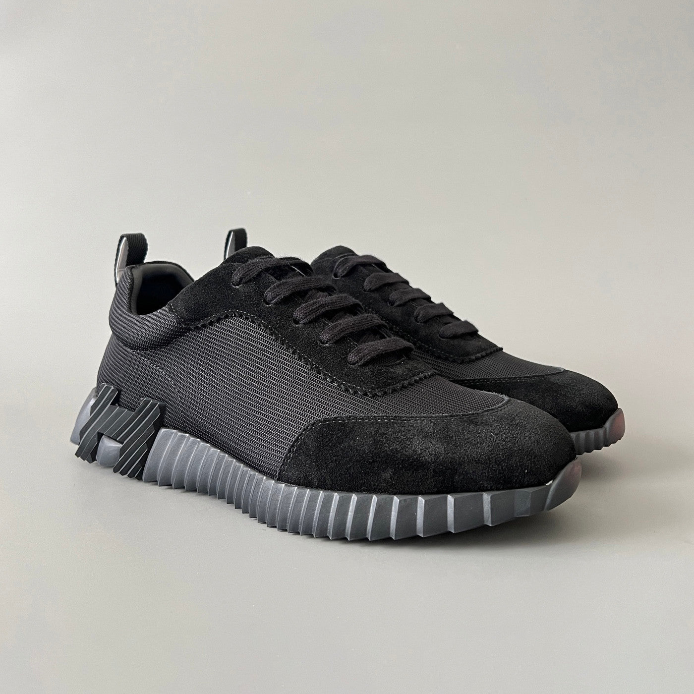 Hermes Bouncing Sneakers Men's Solid Color Leather and Suede Mesh Low-Top Lace-Up Shoes #77212