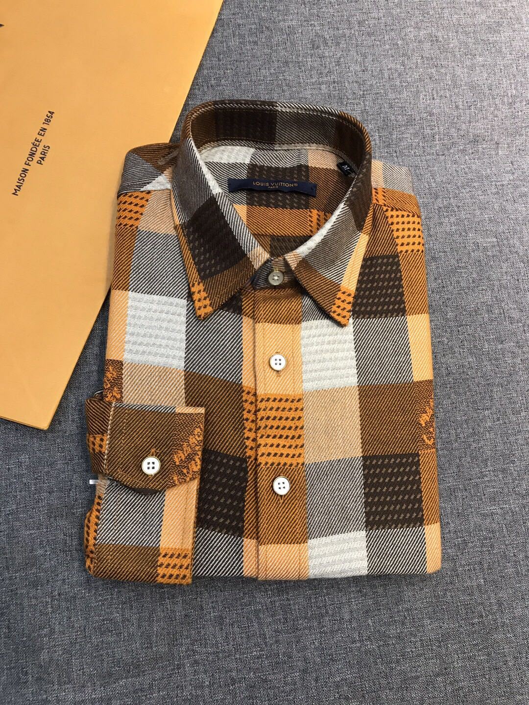Louis Vuitton Men's Spring/fall Fashion Classic Plaid Pattern Collared Single Breasted Long Sleeve Shirt #78475