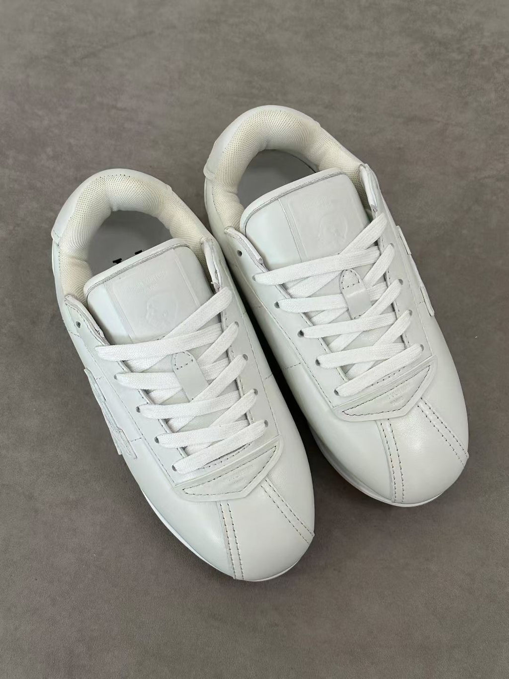 Louis Vuitton LV BUTTERSOFT Men's And Women's Spring/Fall Fashion Casual Round Toe Lace Up Leather Embossed Low Top Sneakers Shoes #78571