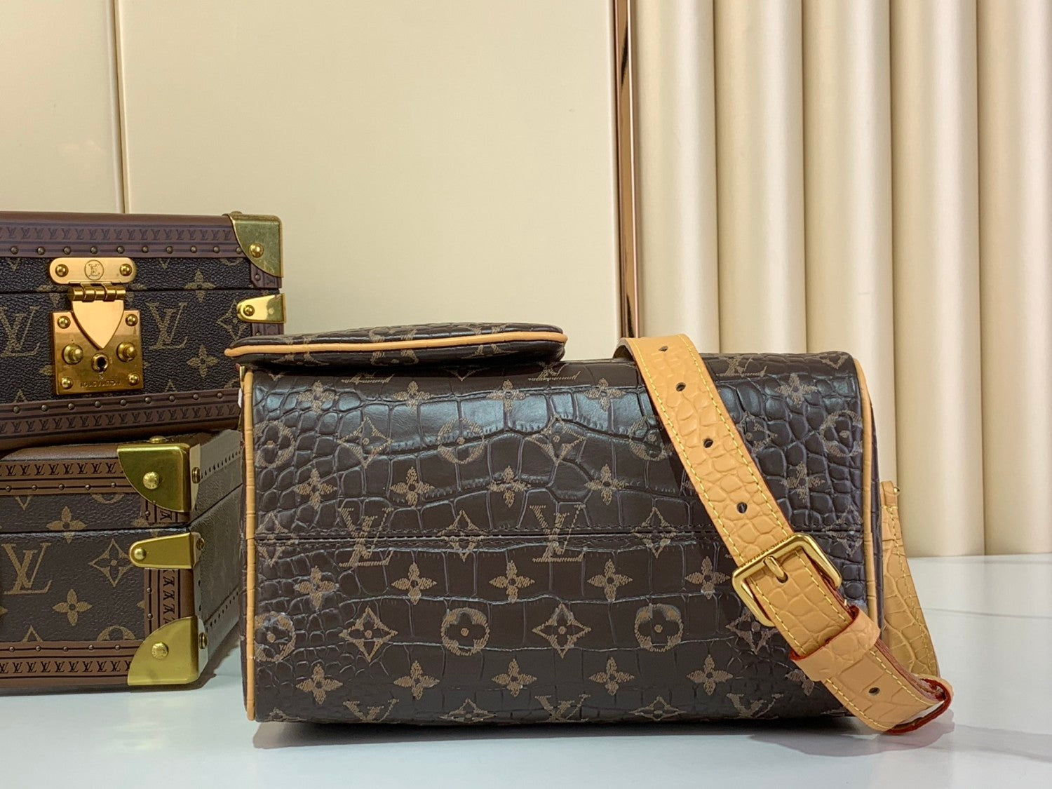 Louis Vuitton Speedy Bandoulière 25 Monogram Leather Handbag Coffee Brown Features Polished Metal Hardware A Lambskin Lining. And An Internal Signature Tag #196001