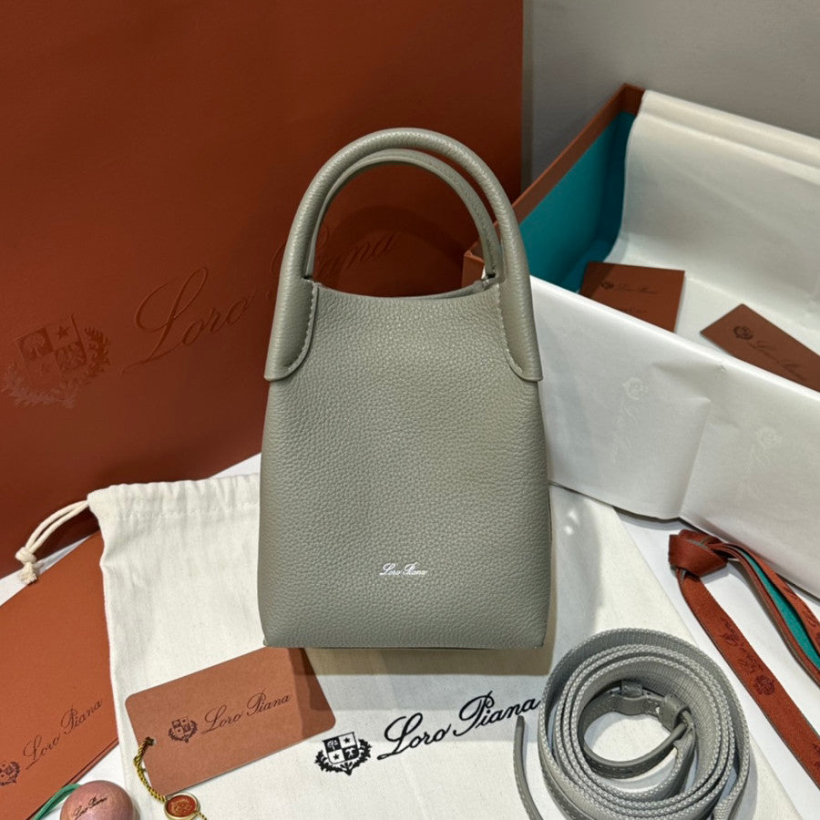 Loro Piana Women's Solid Color Detachable Shoulder Strap Cowhide Leather Single Shoulder Slanting Handbag Bag Bags #75417