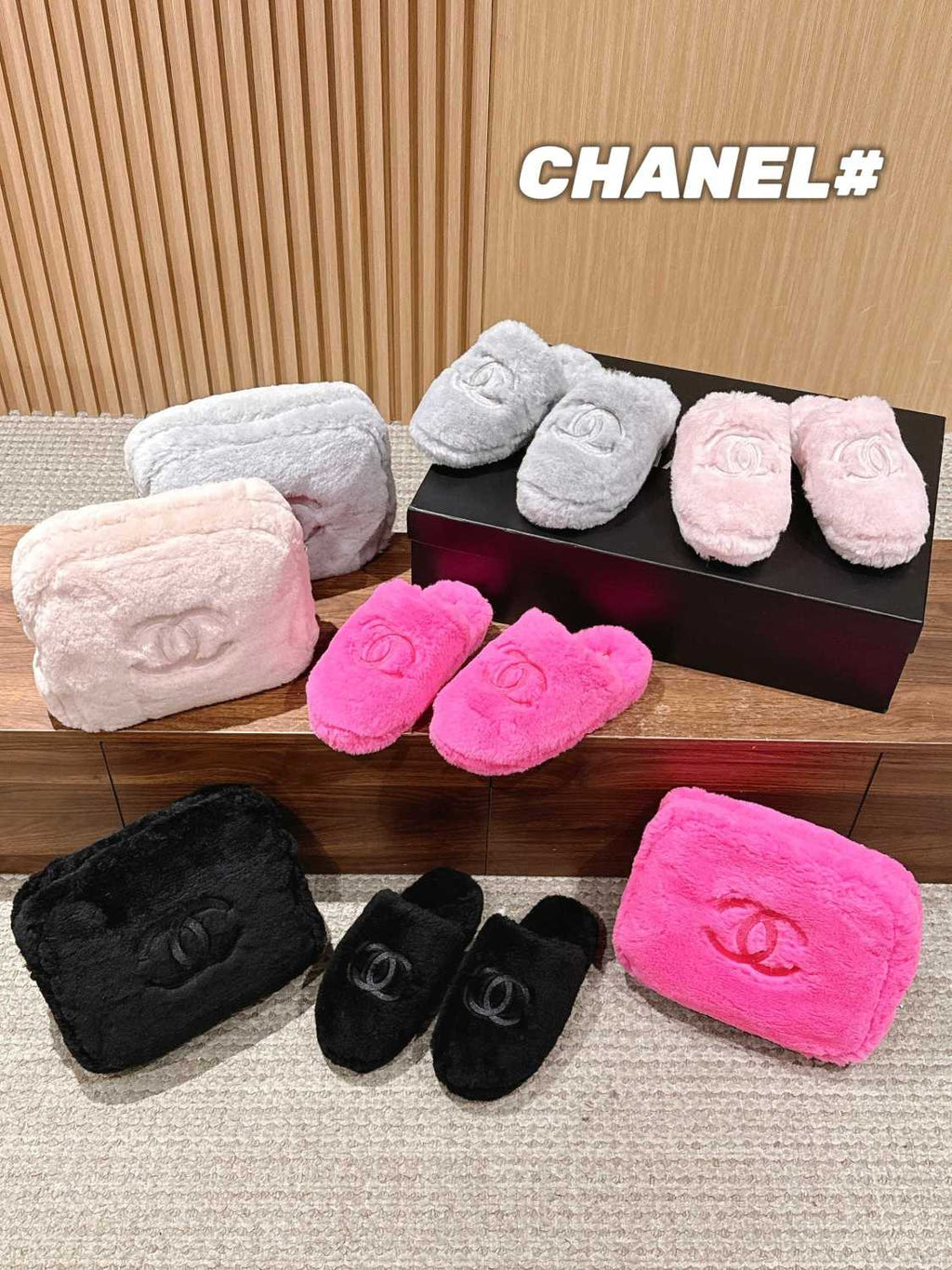 Chanel Winter Fashion Casual Round-Toe Thick-Sole Plush Home Slippers with Storage Bag Shoes #79278
