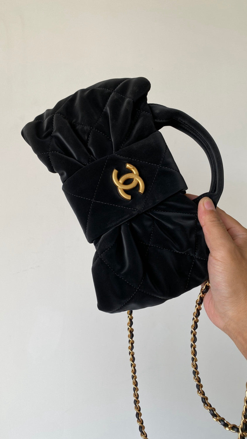 Chanel Minitasche in Schleifenform Nylon Mit Samteffekt #333804