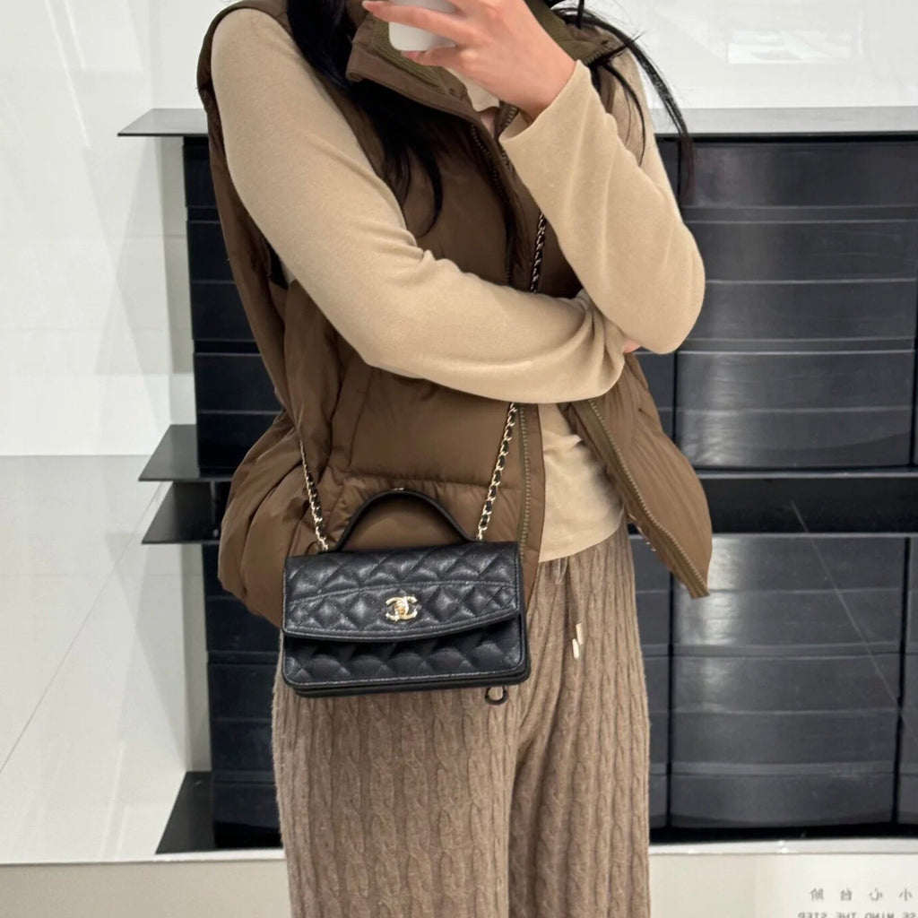 Chanel Chain Clutch Grain Embossed Calfskin With Gold Metal Logo Shoulder Crossbody Bag Fashion Temperament Pure Colour Spring Summer Bags AP4402Y #81133
