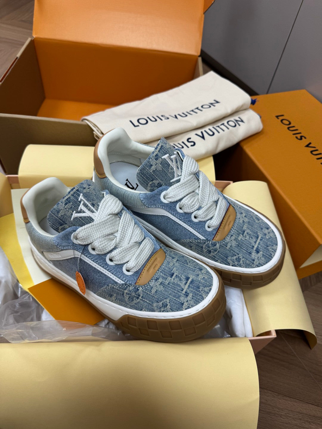 LOUIS VUITTON LV Tilted Sneaker Shoes #388719
